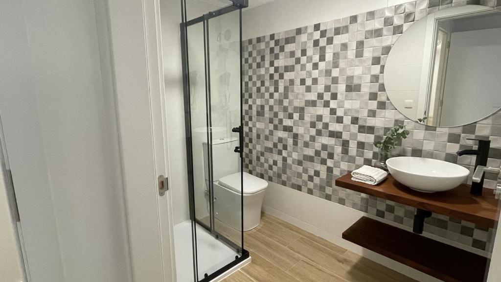 Single Room,1476216634:JPEG